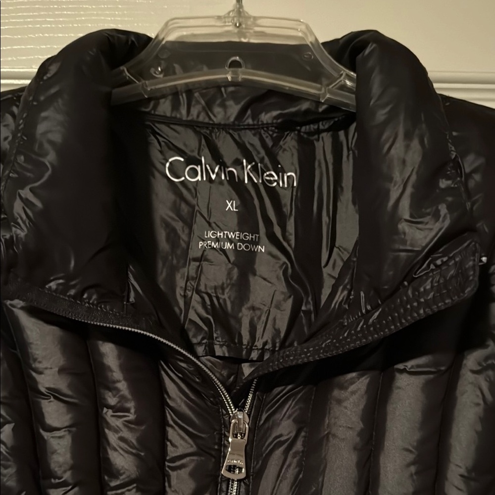 Calvin Klein fitted  Black Puffer Vest with Quilted Design